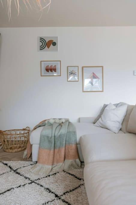 Juan - Stijlvol Appartement Met Uitzicht Op De Kaai Ostenda Zewnętrze zdjęcie