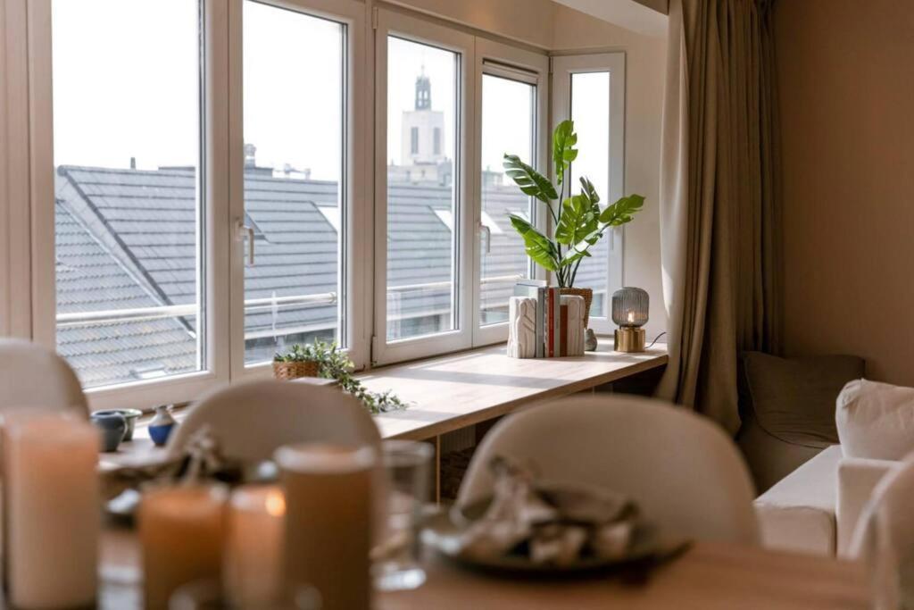 Juan - Stijlvol Appartement Met Uitzicht Op De Kaai Ostenda Zewnętrze zdjęcie
