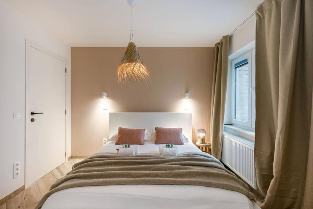 Juan - Stijlvol Appartement Met Uitzicht Op De Kaai Ostenda Zewnętrze zdjęcie